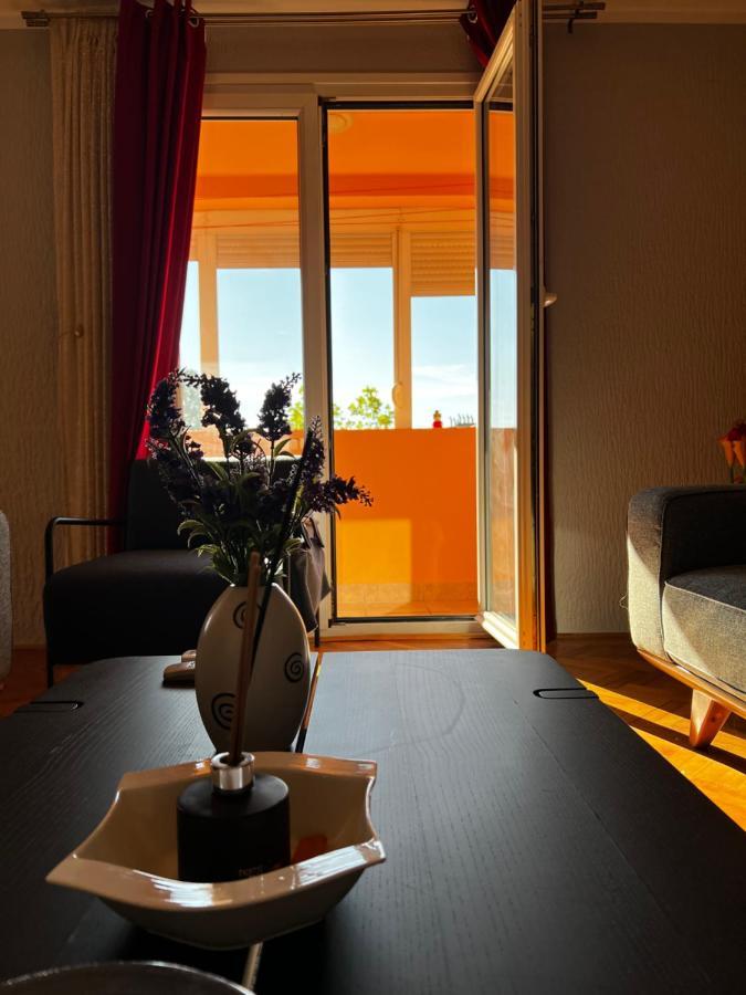 City Center Square Deluxe Nest Podgorica Exterior photo