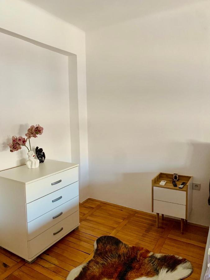 City Center Square Deluxe Nest Podgorica Exterior photo