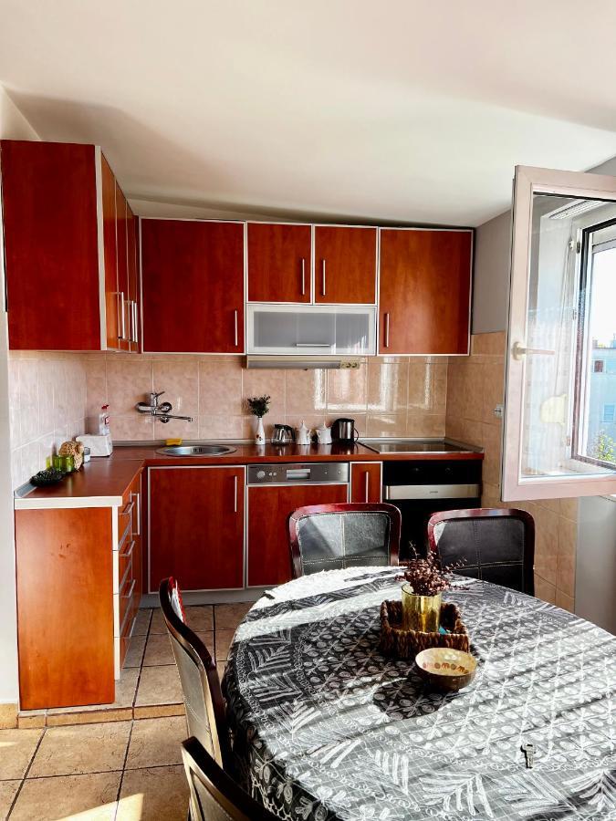 City Center Square Deluxe Nest Podgorica Exterior photo